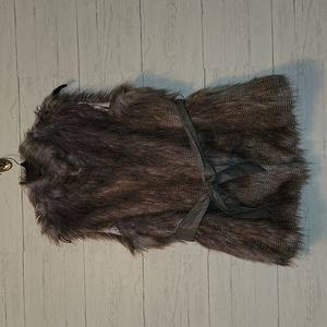 NWT | Kaktus Faux Fur Belted Vest | Large